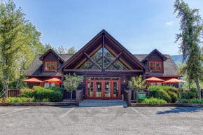 Cove Mountain Lodge cabin
